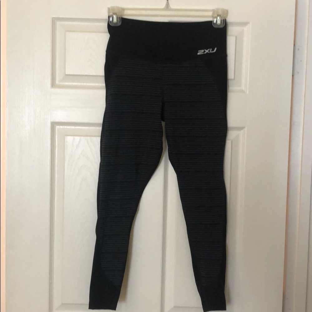 2XU high rise, full length compression leggings